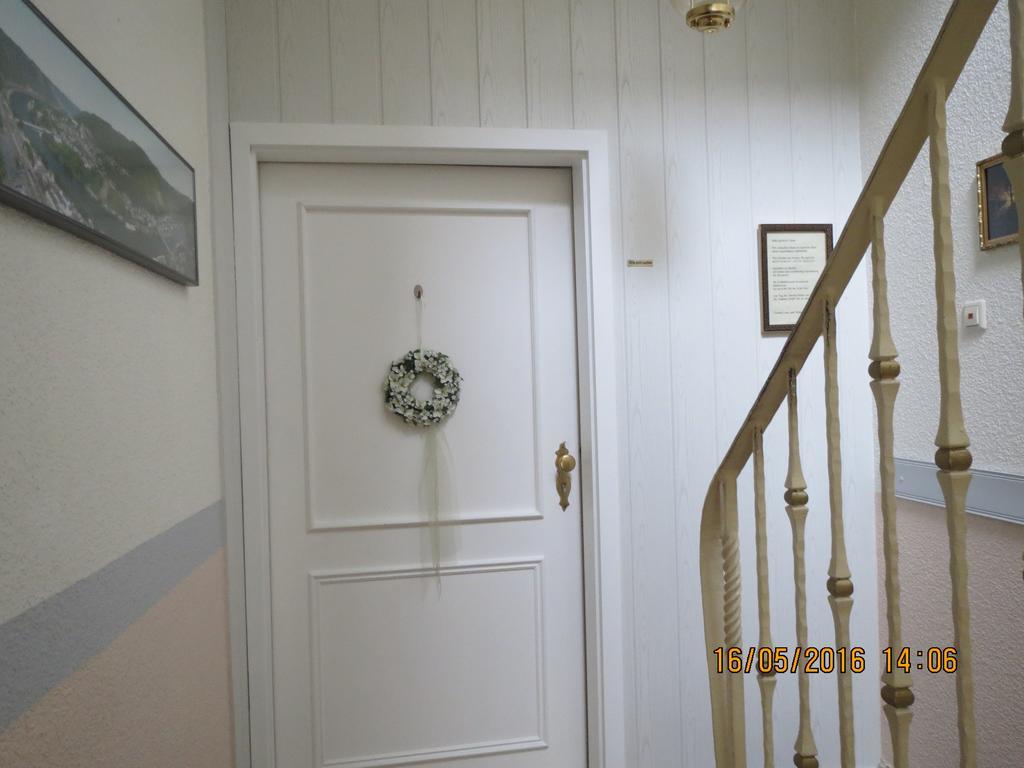 Hotel Und Gaestehaus Gute Quelle Кохем Экстерьер фото